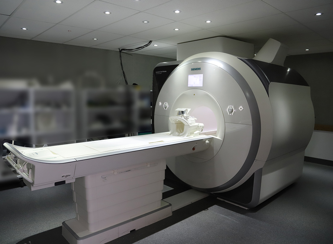 CT and MR machines used for data collection at the CAI